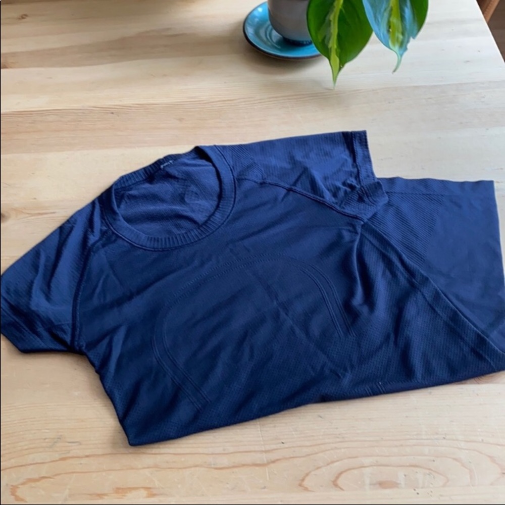 🍋 Lululemon Swiftly Tech tee